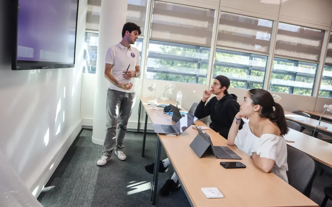 Stage de pré-rentrée PASS à Lyon : utile ? Comment choisir ?