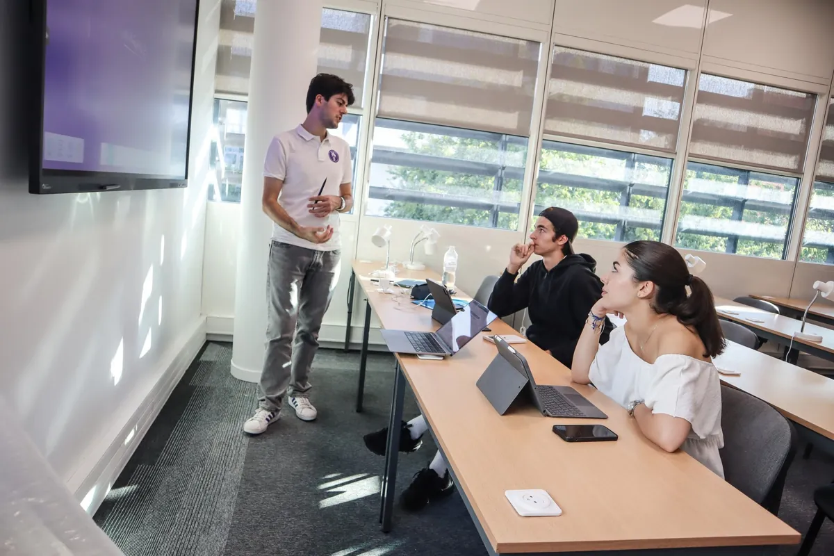 Comprendre tout du stage de pré-rentrée PASS à Lyon